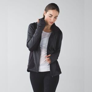 Lululemon Kanto Catch Me Run Jacket
Black size 6
